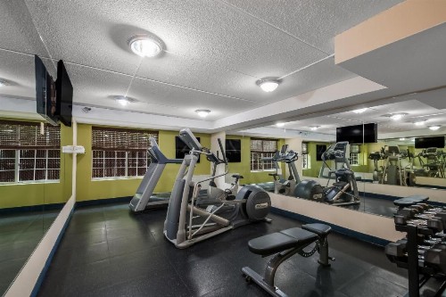 Country Inn & Suites by Radisson Fredericksburg South (I-95) VA - image 33
