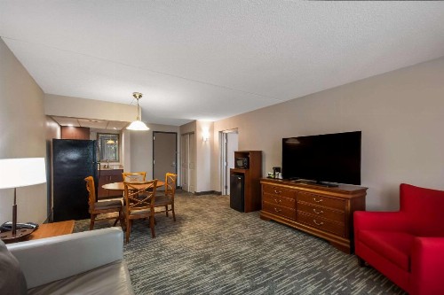 Country Inn & Suites by Radisson Fredericksburg South (I-95) VA - image 48