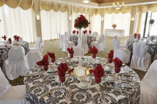 Clarion Hotel & Suites Convention Center Fredericksburg - image 2