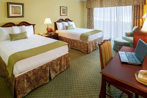 Clarion Hotel & Suites Convention Center Fredericksburg - image 23