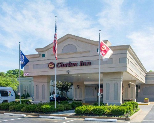 Clarion Inn Fredericksburg - image 21