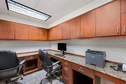 Hampton Inn and Suites Fredericksburg - image 24
