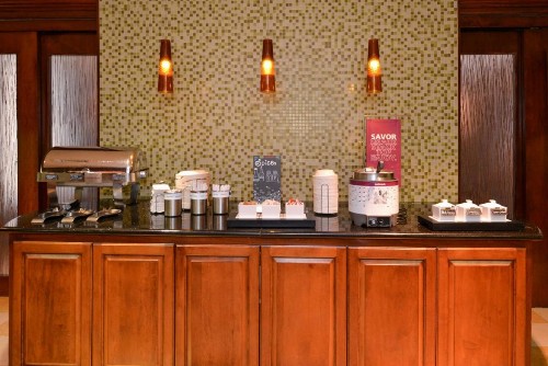 Hampton Inn and Suites Fredericksburg South - image 13