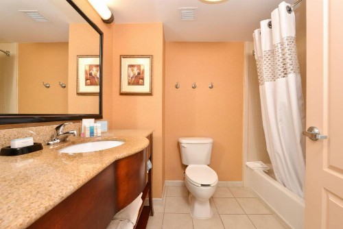 Hampton Inn and Suites Fredericksburg South - image 31