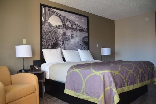 Super 8 by Wyndham Fredericksburg - image 16