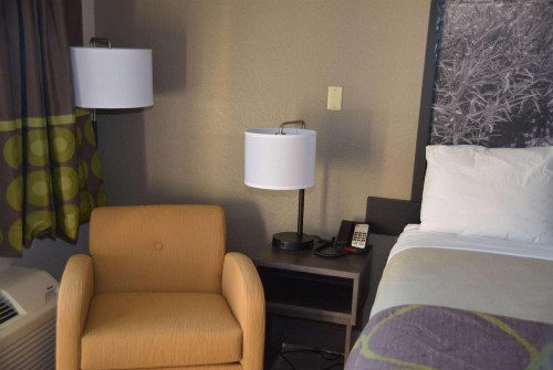 Super 8 by Wyndham Fredericksburg - image 26