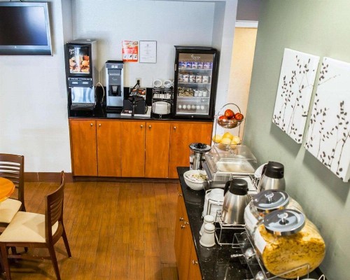 Sleep Inn Fredericksburg - image 15