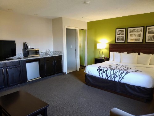 Sleep Inn Fredericksburg - image 21