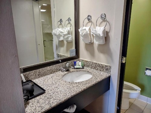 Sleep Inn Fredericksburg - image 29