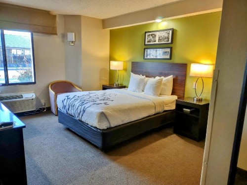 Sleep Inn Fredericksburg - image 4