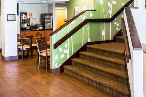 Sleep Inn Fredericksburg - image 8