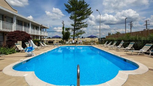 Best Western Fredericksburg - image 9
