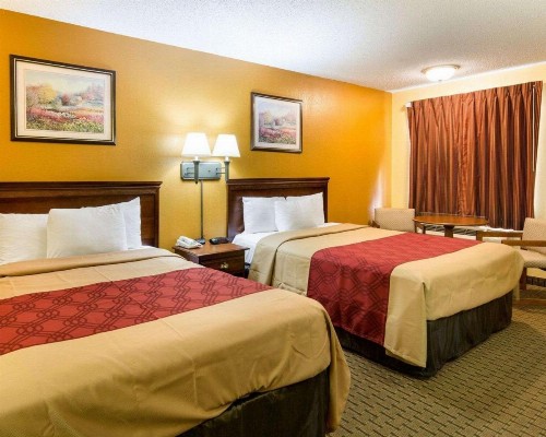 Econo Lodge Fredericksburg near I-95 - image 24