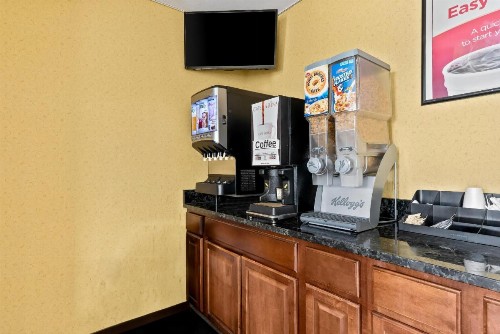 Econo Lodge Fredericksburg near I-95 - image 31