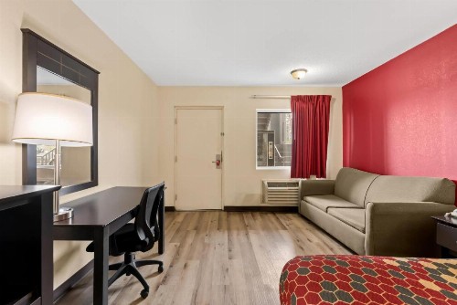 Econo Lodge Fredericksburg near I-95 - image 32