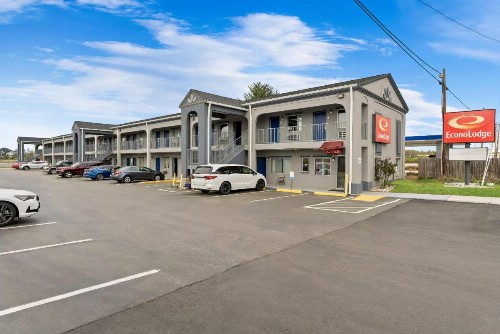 Econo Lodge Fredericksburg near I-95 - image 37