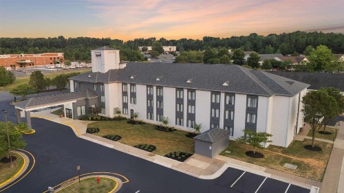 Sleep Inn Southpoint - image 3