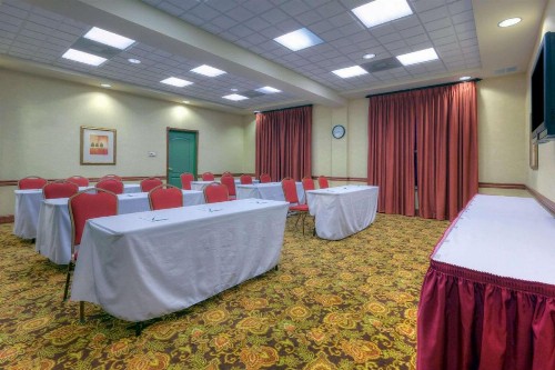 Country Inn & Suites by Radisson Fredericksburg VA - image 14