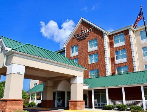 Country Inn & Suites by Radisson Fredericksburg VA - image 16