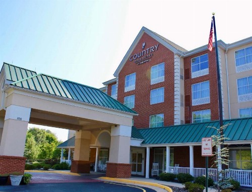 Country Inn & Suites by Radisson Fredericksburg VA - image 17