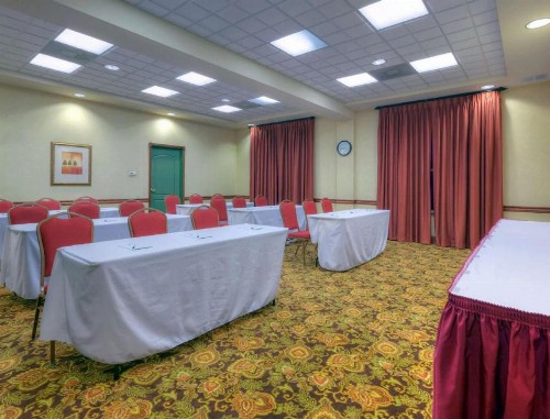 Country Inn & Suites by Radisson Fredericksburg VA - image 19