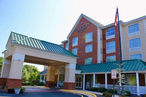 Country Inn & Suites by Radisson Fredericksburg VA - image 2