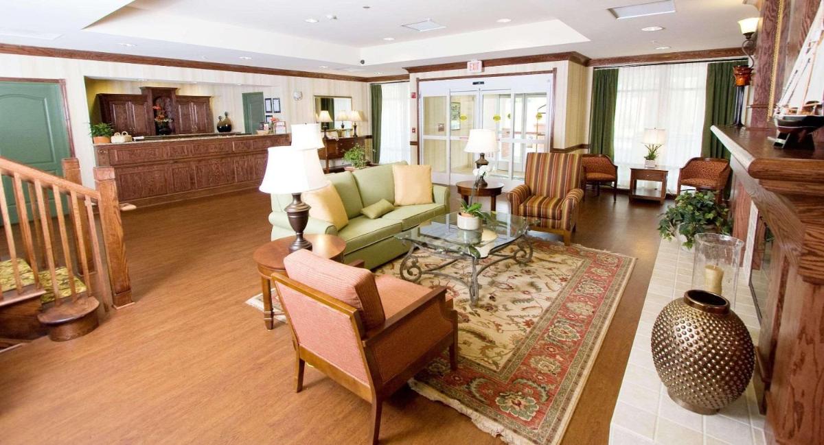 Country Inn & Suites by Radisson Fredericksburg VA - image 3