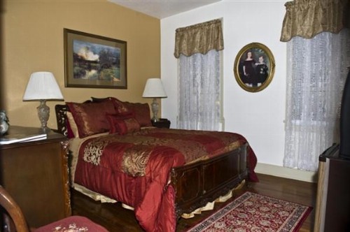 Inn at the Old Silk Mill - image 8