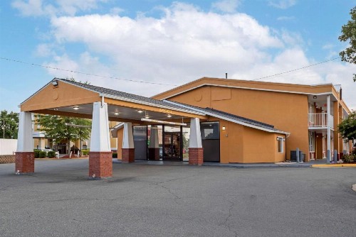 Quality Inn Fredericksburg near Historic Downtown - image 34