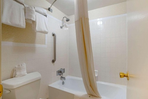Quality Inn Fredericksburg near Historic Downtown - image 41