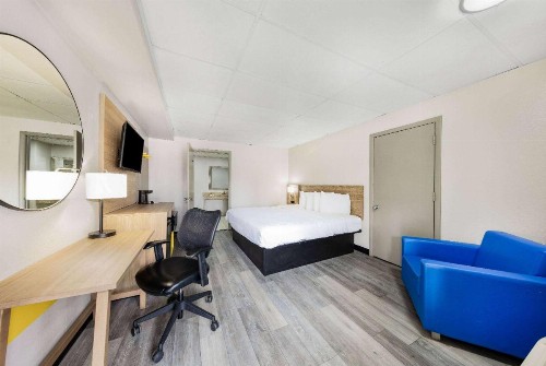 Days Inn by Wyndham Fredericksburg North - image 18