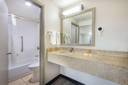 Days Inn by Wyndham Fredericksburg North - image 26