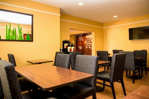 TownePlace Suites Fredericksburg - image 10