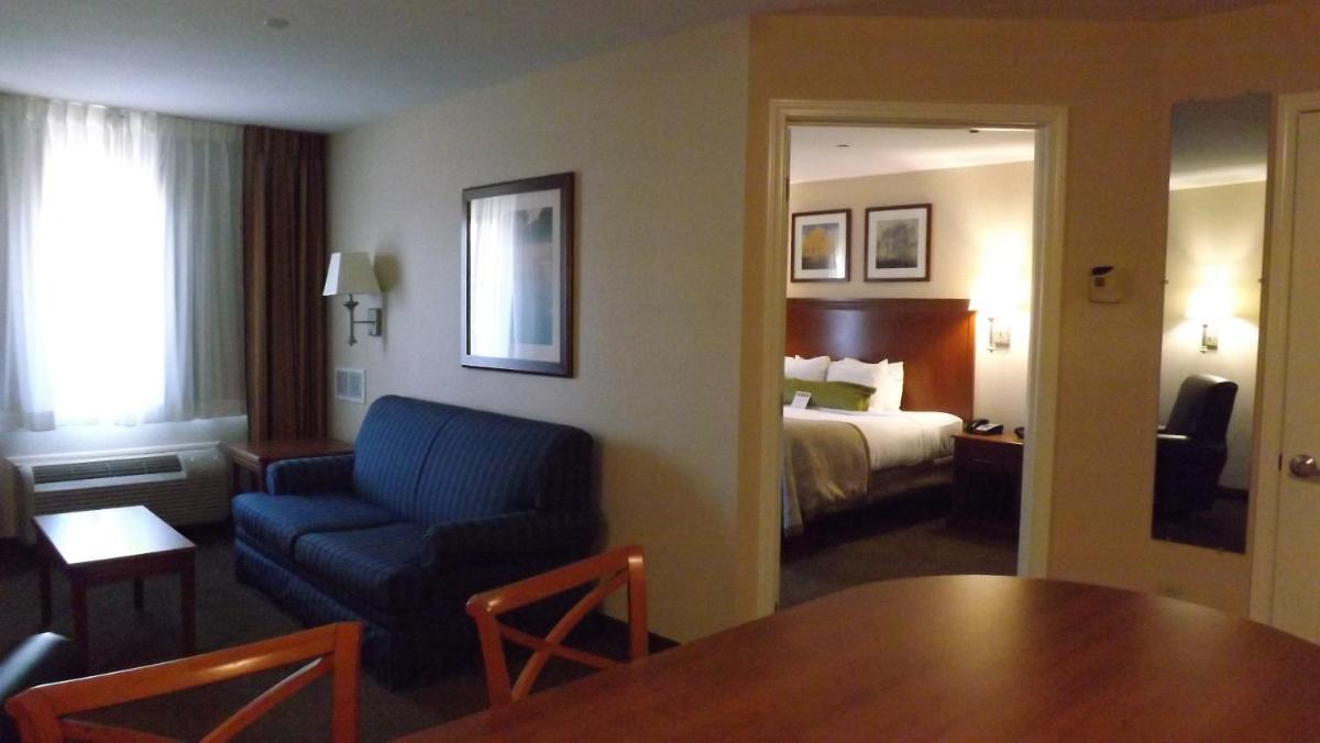 Candlewood Suites Fredericksburg an IHG Hotel - image 7