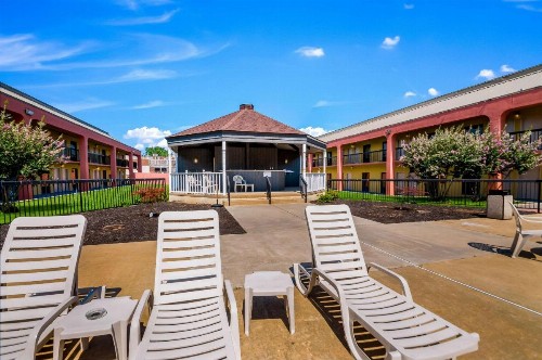 Quality Inn Fredericksburg-Central Park Area - image 25