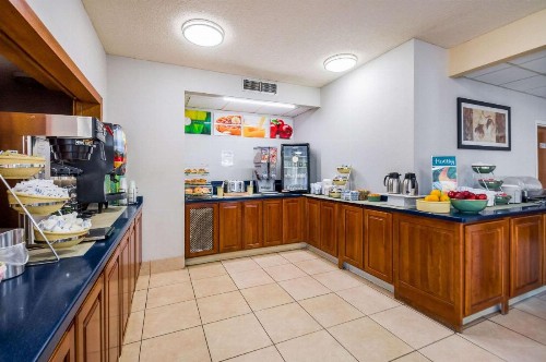 Quality Inn Fredericksburg-Central Park Area - image 30