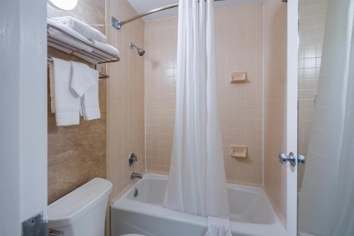 Quality Inn Fredericksburg-Central Park Area - image 37