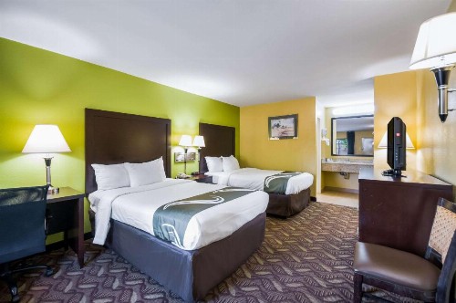 Quality Inn Fredericksburg-Central Park Area - image 9
