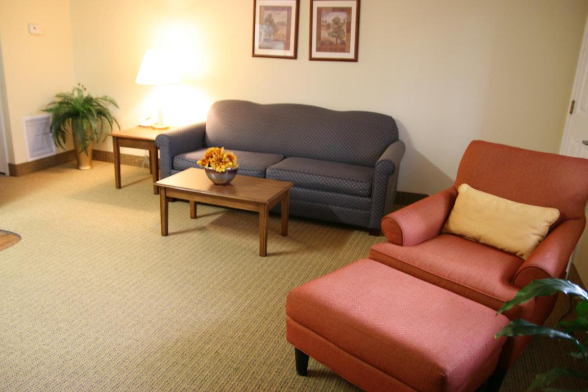 Affordable Suites of America Fredericksburg - image 3
