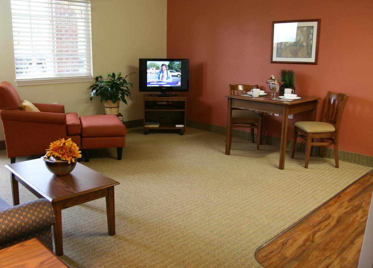 Affordable Suites of America Fredericksburg - image 6