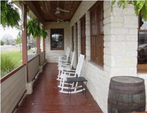 Fredericksburg Hill Country Hotel - image 5