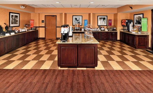 Hampton Inn & Suites Fredericksburg - image 15