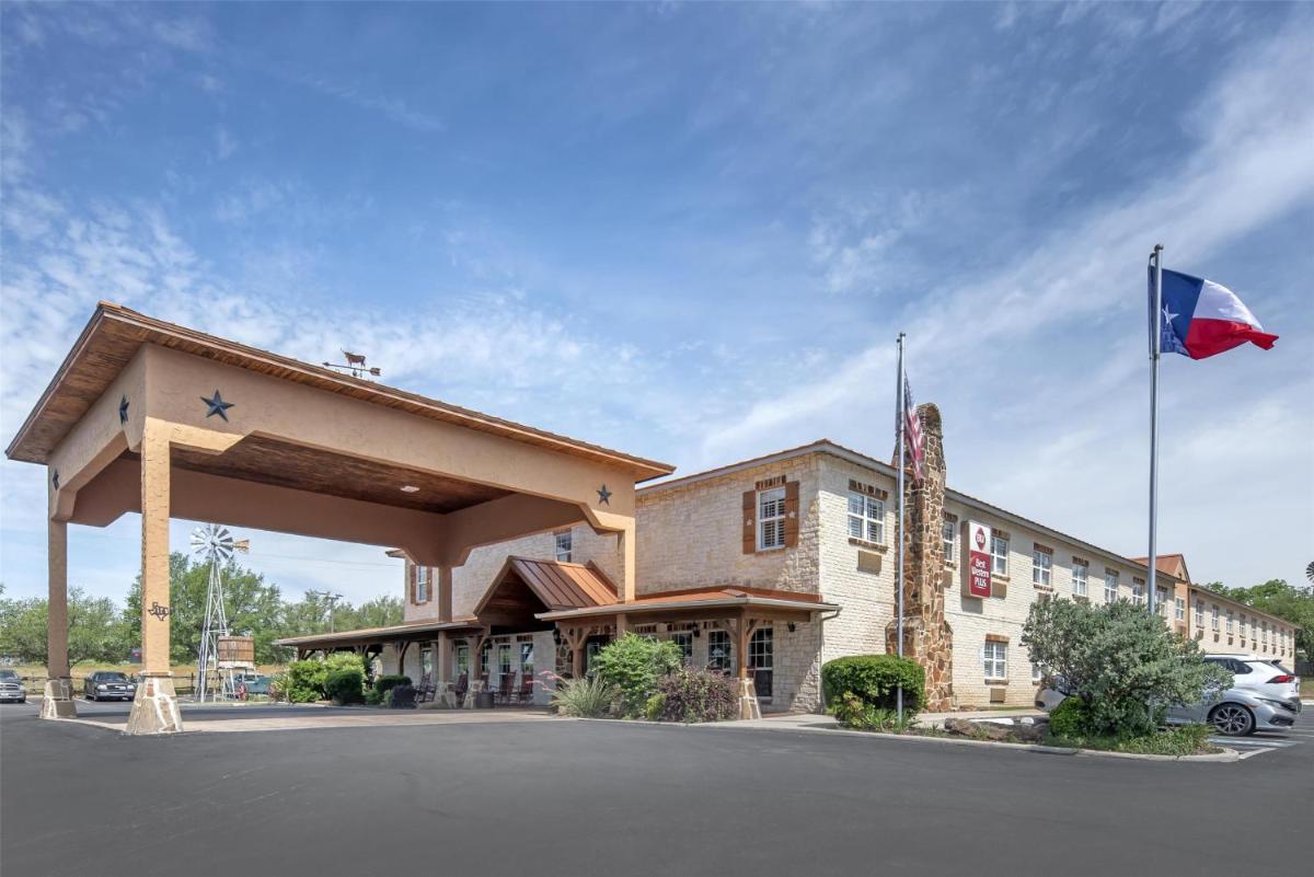 Best Western Plus Fredericksburg - main image