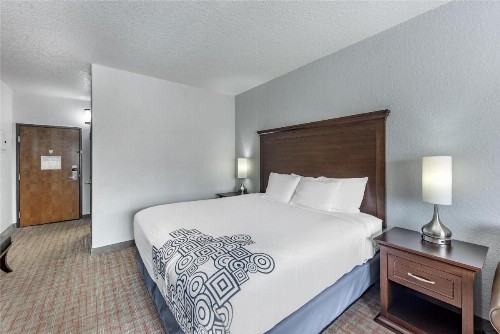 Best Western Plus Fredericksburg - image 17