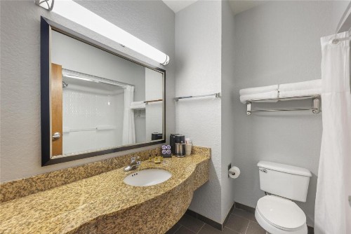 Best Western Plus Fredericksburg - image 19
