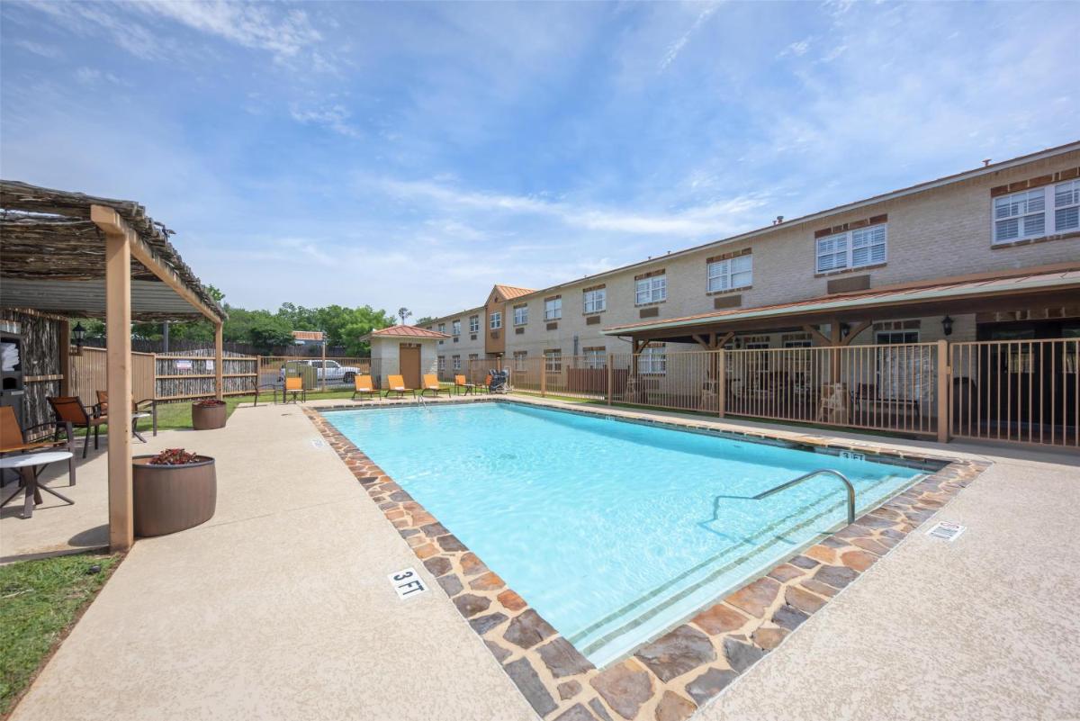 Best Western Plus Fredericksburg - image 7