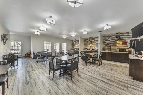 Best Western Plus Fredericksburg - image 8