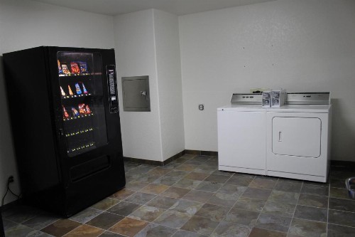 Wine Country Inn - image 10