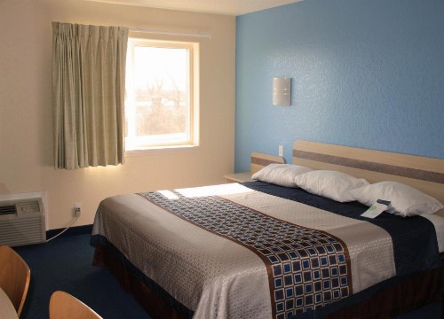 Wine Country Inn - image 14