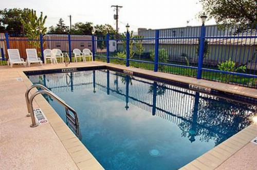 Wine Country Inn - image 8